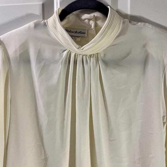 Vintage Helene St. Marie Ivory Blouse SZ 16 Button Back Gathered Collar & Cuffs - Picture 2 of 5